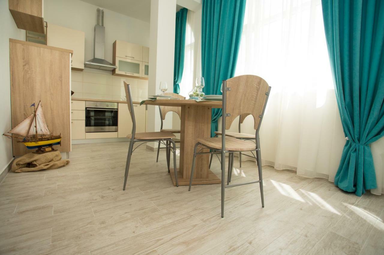 Apartments Kampanel Каштела Экстерьер фото