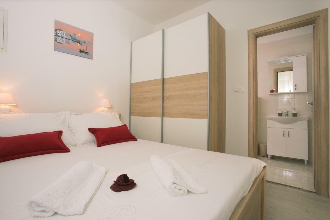 Apartments Kampanel Каштела Экстерьер фото