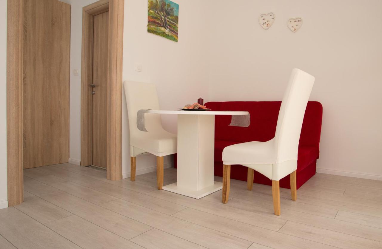 Apartments Kampanel Каштела Экстерьер фото