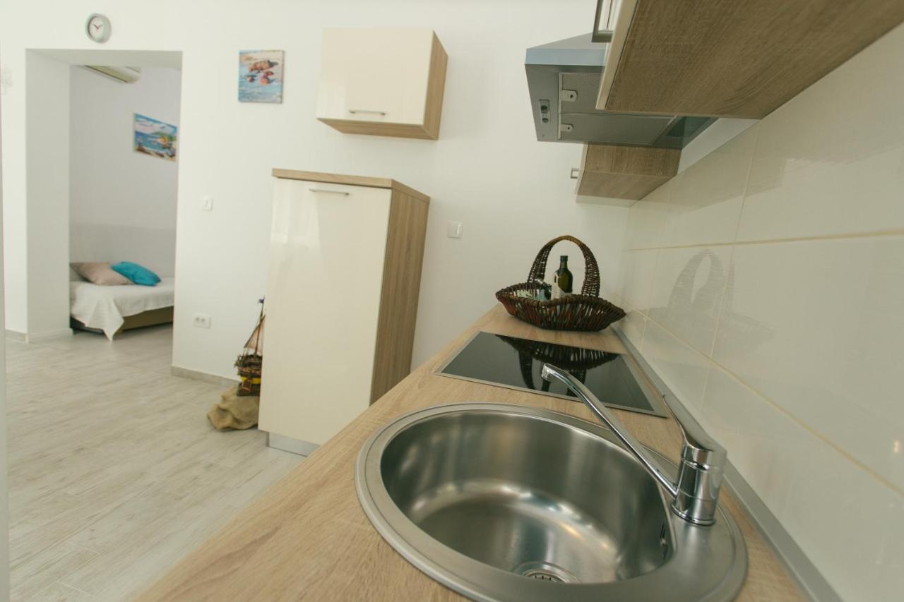 Apartments Kampanel Каштела Экстерьер фото